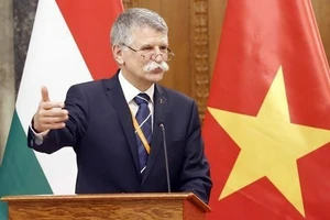 匈牙利国会主席格维尔·拉斯洛。（图片来源：越通社）