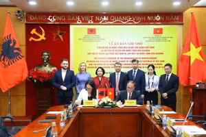 越南与阿尔巴尼亚签署劳务合作备忘录。