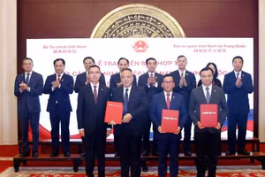 越捷航空公司与中航客舱系统有限公司签署交换全面合作协议。