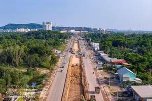附图：内排—老街高速公路。