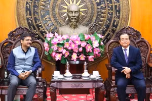 西宁省人民委员会常务副主席阮红清会见印度驻胡志明市总领事维普拉·潘迪。