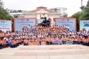 参加2026年越老柬三国少年儿童联欢会的少年儿童代表。（图片来源：越通社）