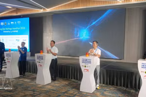 赛季启动仪式。