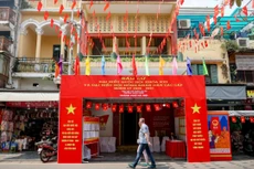 河内市共有1451个投票点，其中有不少投票点被设在文化历史遗址之内。