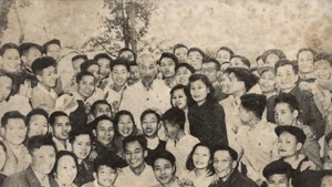 越南《人民报》社简介