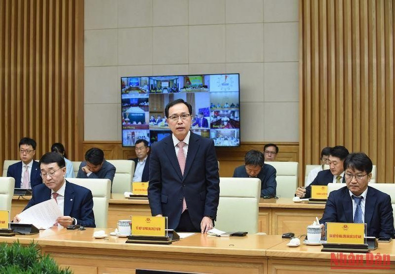 越南政府总理范明正同在越南的韩国企业组织、协会代表举行对话会(组图) ảnh 7 越南政府总理范明正同在越南的韩国企业组织、协会代表举行对话会(组图) ảnh 7