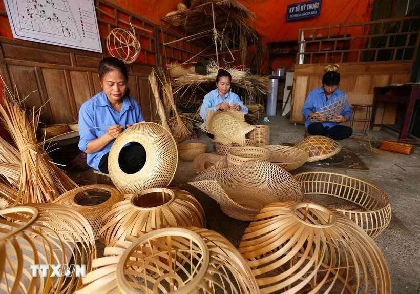 越南政府总理：力争到2030年新增至少100万家企业。（图片来源：越通社）