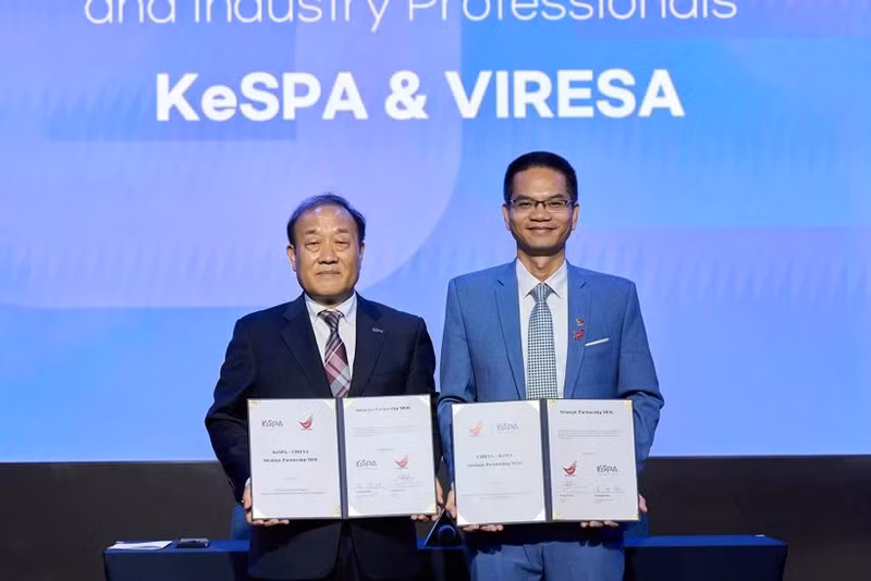 双方签署谅解备忘录。（图片来源：越通社）