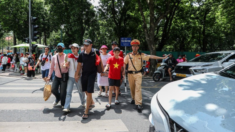 庆典彩排期间河内部分道路禁止各类车辆通行。