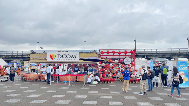 神奈川县越南旅游文化节吸引众多日本民众前来参观。