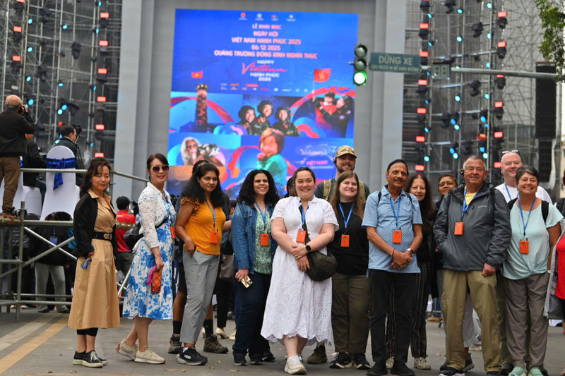 2025年越南幸福节吸引着外国游客。