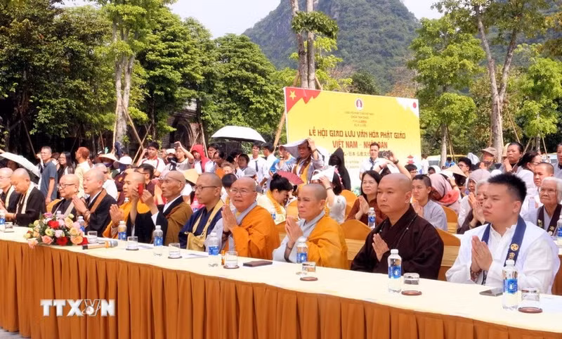 越日佛教文化交流活动在宁平省举行。