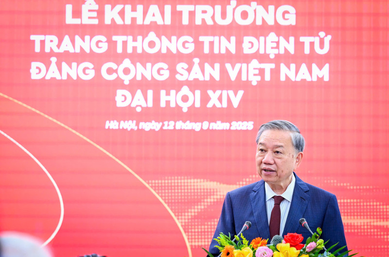 苏林总书记在越南共产党第十四次全国代表大会新闻网开通仪式开通仪式上发表讲话。（成达 摄）