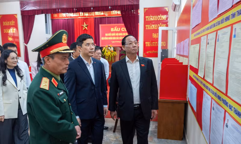 国会副主席陈光方检查清化省选举准备工作。（图片来源：国会官网）