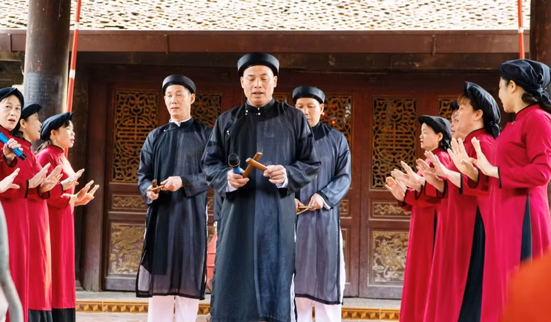 新春回祖地听春曲