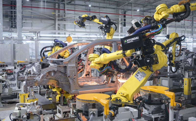 位于宁平省的现代成功汽车工厂生产线。