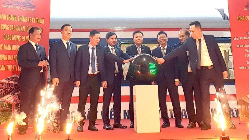 "国家铁路系统客运车厢现代化改造"项目竣工仪式。