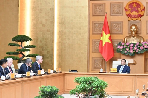 范明正总理会见美国—东盟商务理事会企业代表团。（陈海 摄）