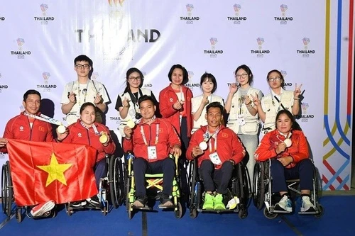 第十三届东盟残疾人运动会：越南田径队完成“四金”壮举