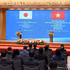黎明兴总理和高市早苗首相共同会见记者。