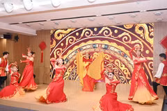 “新疆是个好地方”2026年新疆文化和旅游资源海外推广活动4月27日在河内举办。