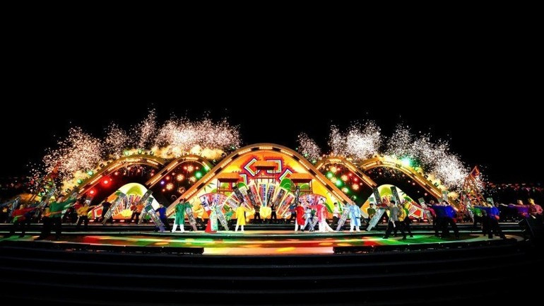 DIFF2025第四场竞演之夜歌舞编排精美。 226dn2.jpg