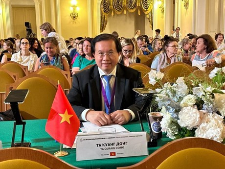 谢光东副教授、博士被邀请为柴可夫斯基国际音乐比赛钢琴项目的评委。