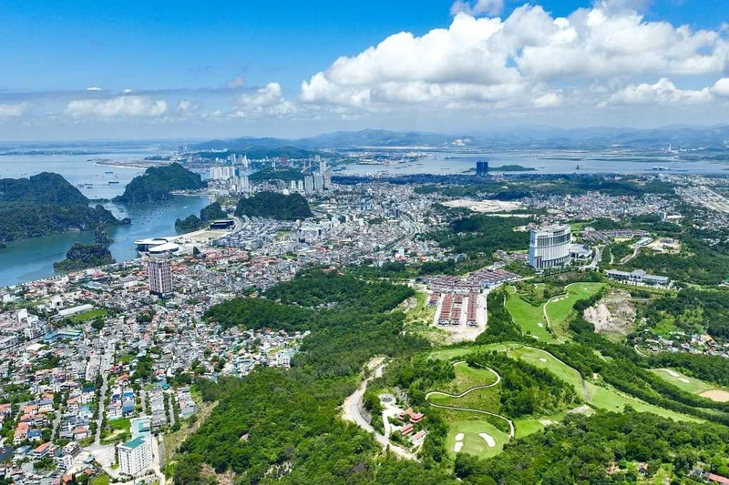 附图。