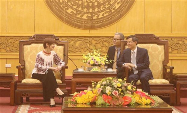 宁平省省委书记段明训会见联合国教科文组织第42届大会主席西蒙娜。