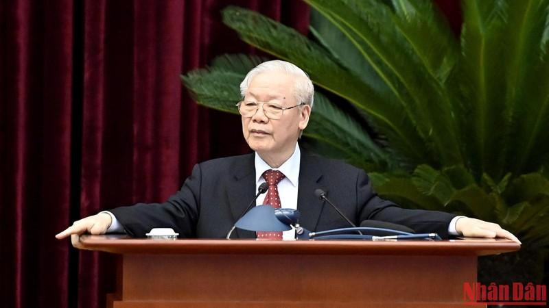 越共中央总书记阮富仲发表讲话。（登科 摄）