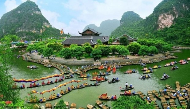宁平省的长安（Tràng An）—三谷（Tam Cốc）—碧洞（Bích Động）名胜群。
