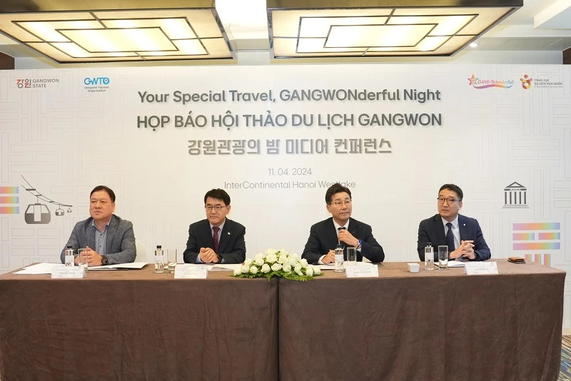 韩国江原道在河内举行旅游推介会。