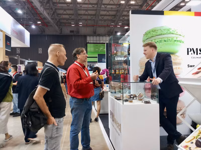 今年展会吸引300多家国内外领先旅游企业参展。