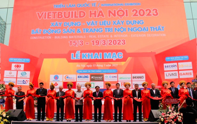 2023年第一届河内建筑建材展览会在河内开幕。