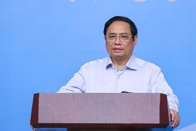 政府总理范明正发表讲话。（图片来源：VGP）
