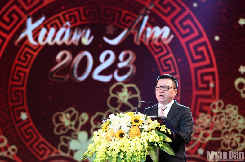《人民报》社总编辑黎国明在活动上发表讲话。