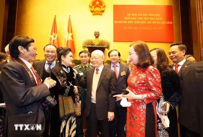 阮富仲总书记2021年11月24日出席贯彻落实越共十三大决议的全国文化会议。