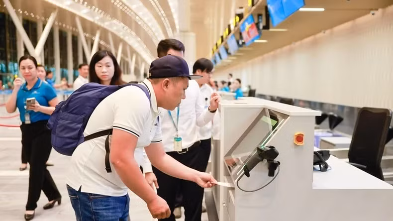 已办理网上值机的旅客可在T3航站楼的行李托运柜台办理行李托运。