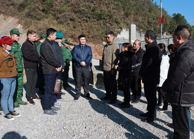 越南河江省与中国云南省开展双边边境联合巡查。
