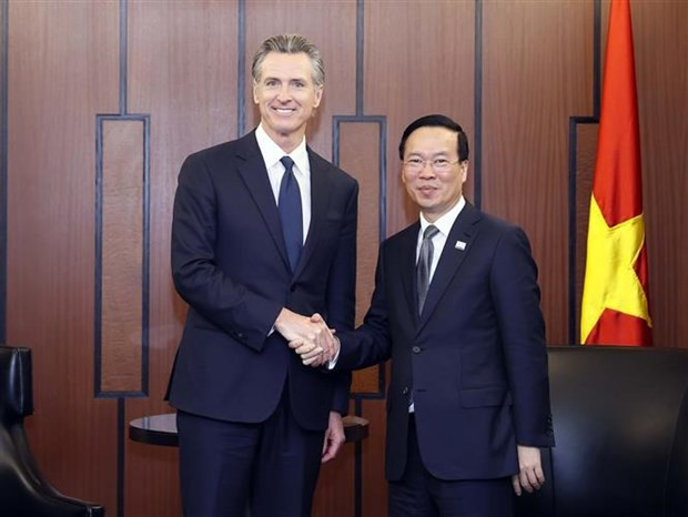 越南国家主席武文赏会见美国加利福尼亚州州长加文·纽森。
