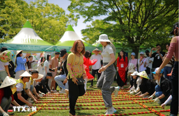 白俄罗斯越南日活动开幕。