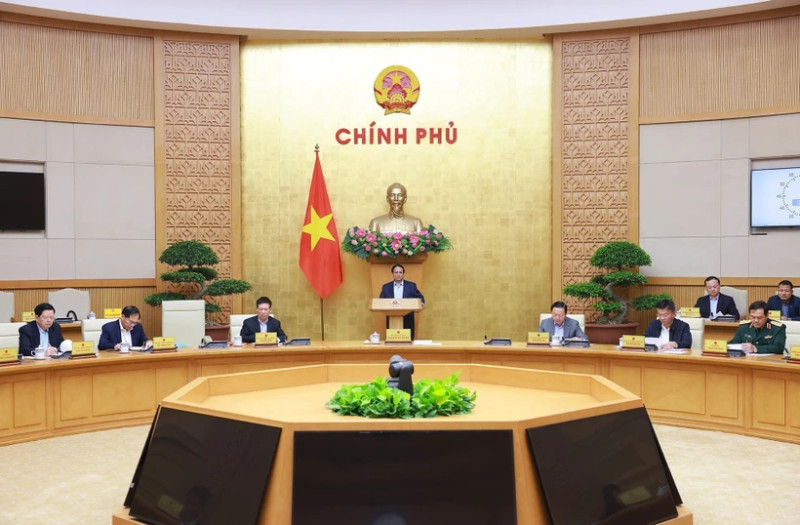 越南政府总理范明正主持了政府2025年3月立法专题会议。