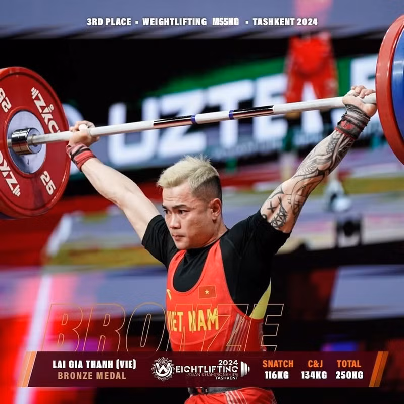 越南运动员赖嘉成在男子55公斤级比赛项目中摘下两枚铜牌。