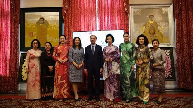 各位代表合影。