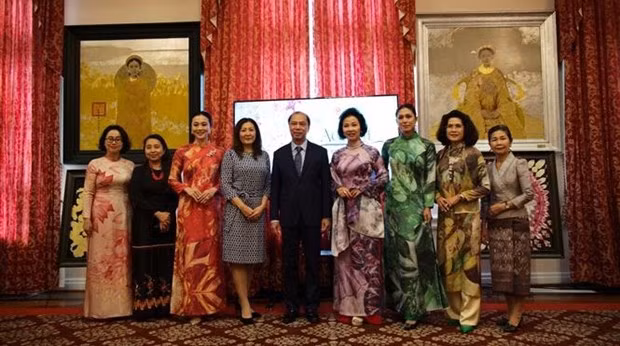 各位代表合影。