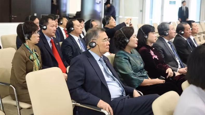 越南代表团造访阿斯塔纳国际金融中心。