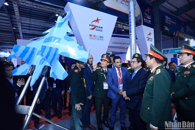 2022年越南国际防务展于2022年12月8日至10日在河内龙边郡嘉林机场举行。（成达 摄）