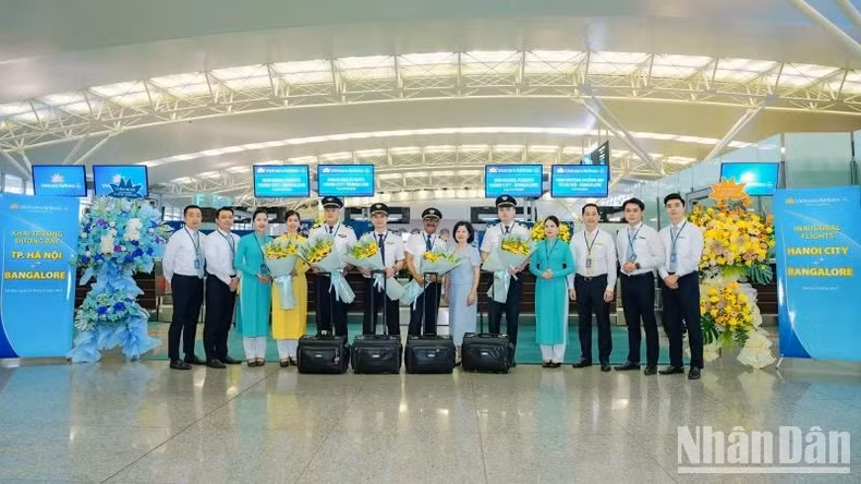 越南国家航空公司连续开通河内直达印度的航线。