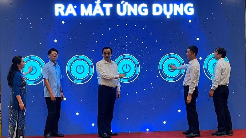 智慧旅游应用程序“Ninhbinhtourisminfo”亮相。