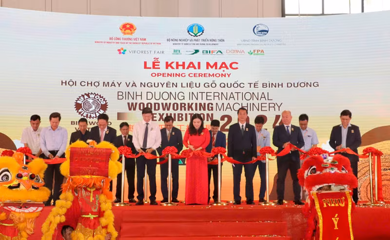 2024年平阳国际木质材料及木工机械展览会开展。